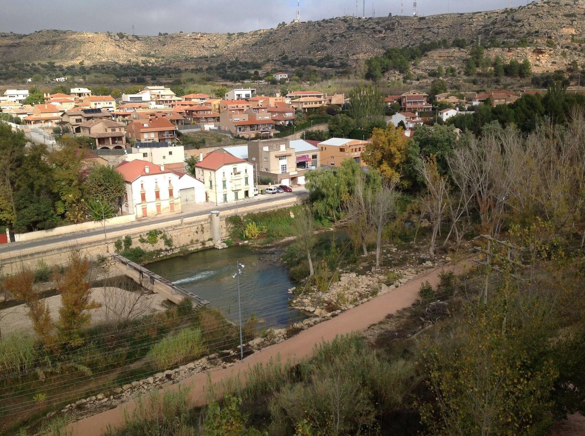 Apartamentos Alcaniz, Blanca מראה חיצוני תמונה